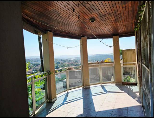 3 BEDROOM HOUSE FOR SALE IN VALDIN HEIGHTS